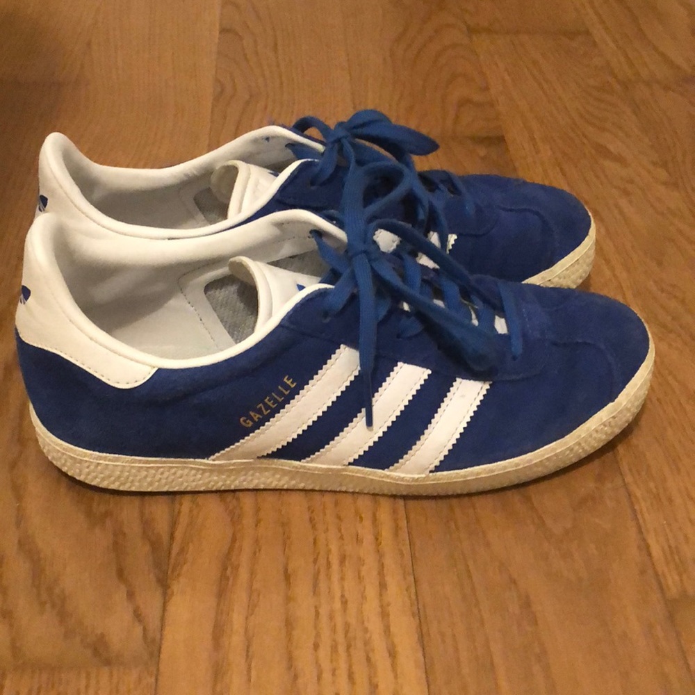 Adidas Gazelle  sneakers in blue size 5 1/2 US